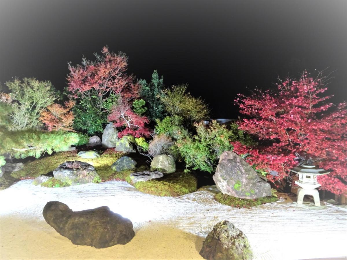 Onsen & Garden -Asante Inn- Hakone Exterior photo